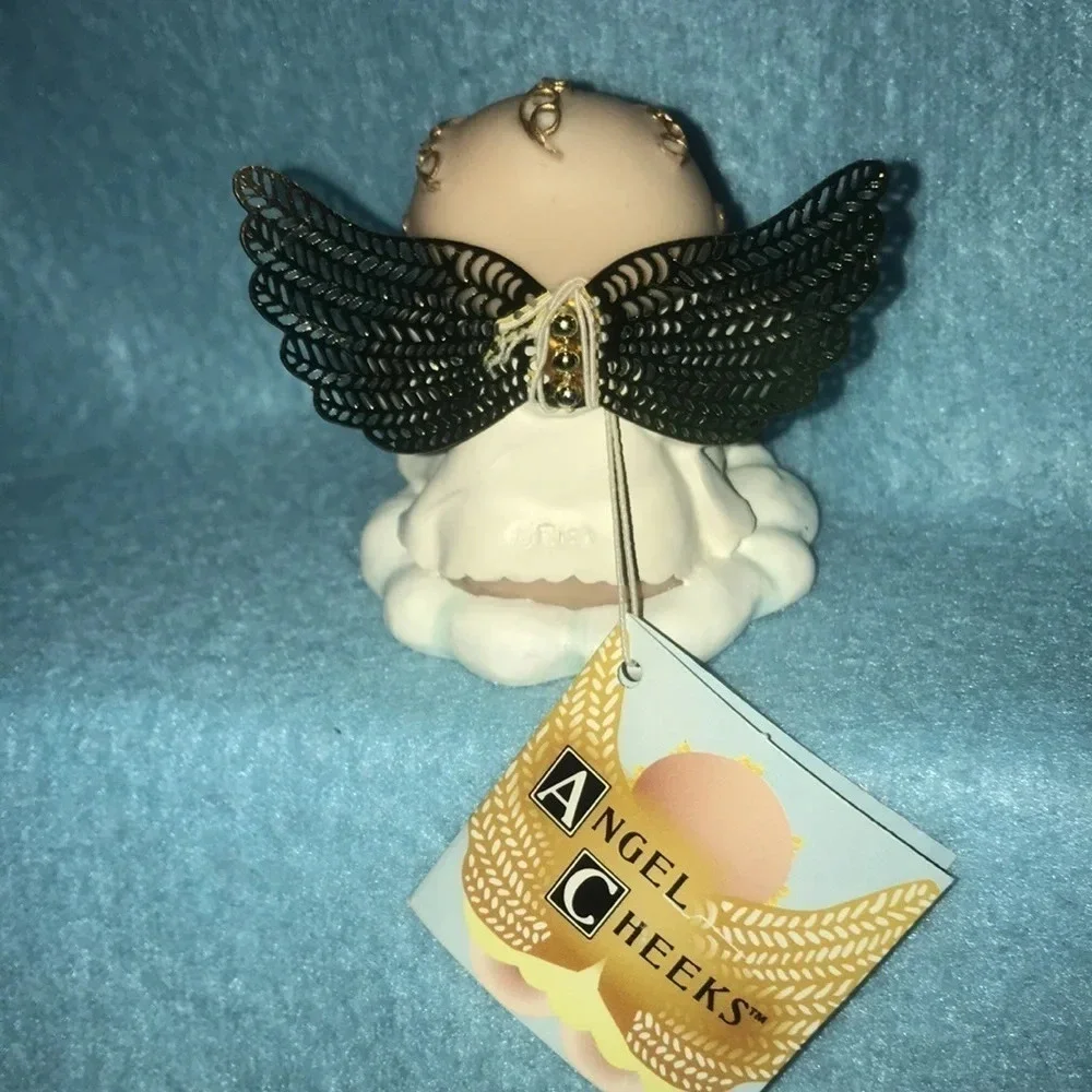 ANGEL Cheeks Kirk’s Critters by Russ Berrie guardian angel 2 1/2” NEW NWT